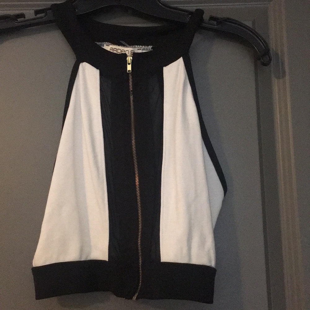 Crop top